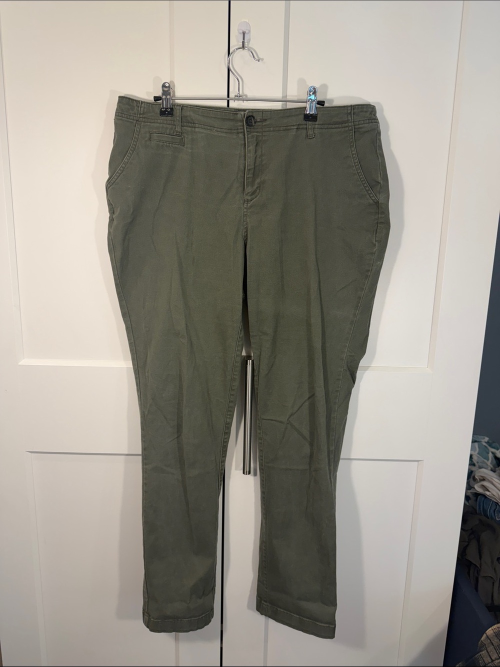 a new day Olive Straight-Leg Women's Capris
